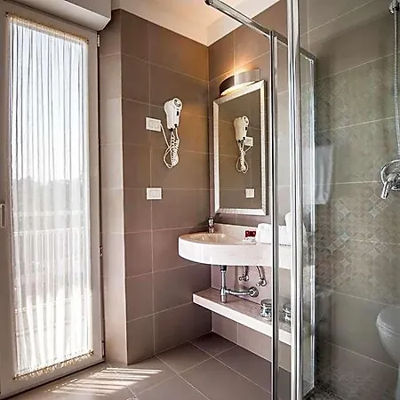 Pacific 3* קאטוליקה
