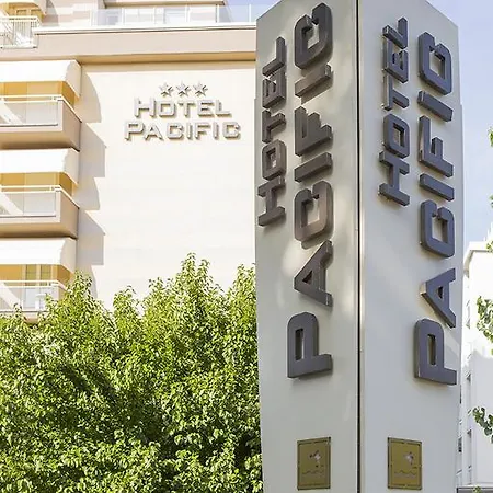 Szálloda Pacific 3*